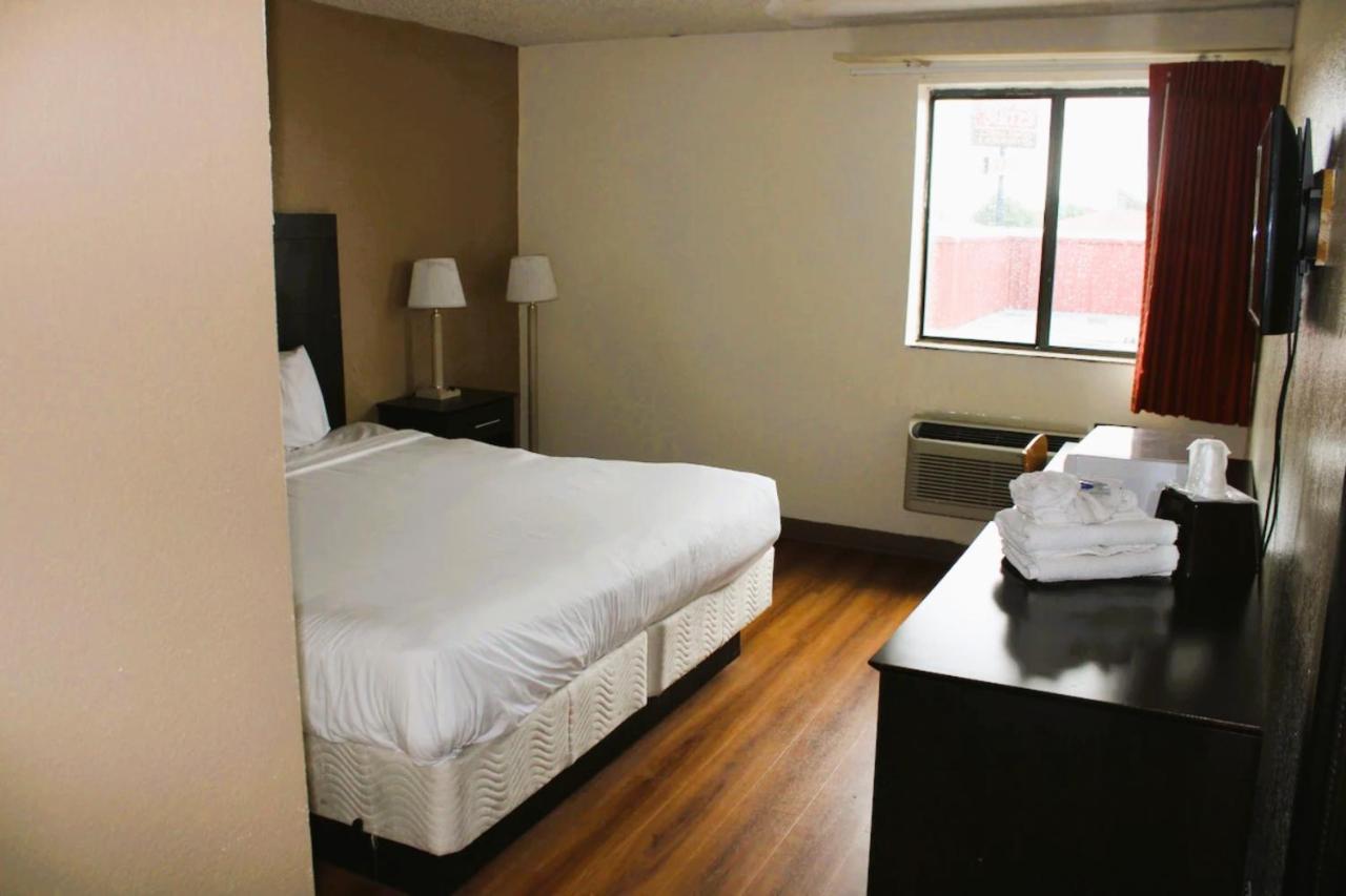 Oyo Hotel Tulsa Ok, I-44 Buitenkant foto