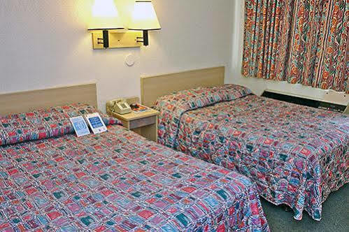 Oyo Hotel Tulsa Ok, I-44 Buitenkant foto